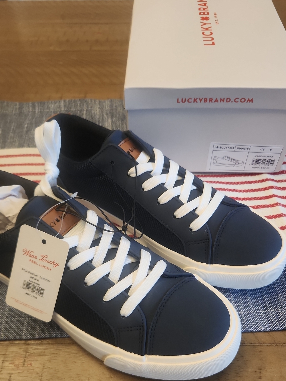 Lucky Brand Men's Navy and White Low-Top Sneakers